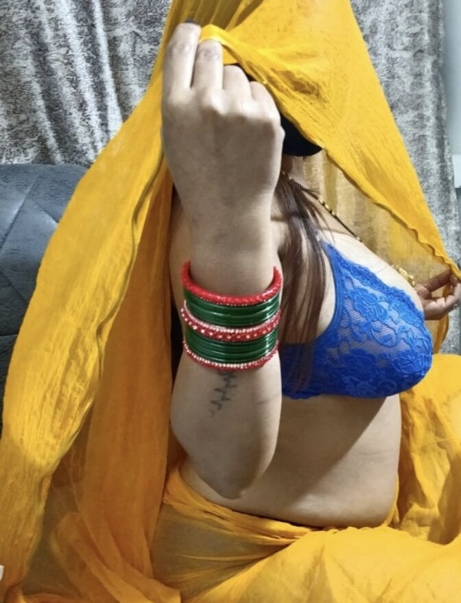 Decent_ruhi_bhabhi profile