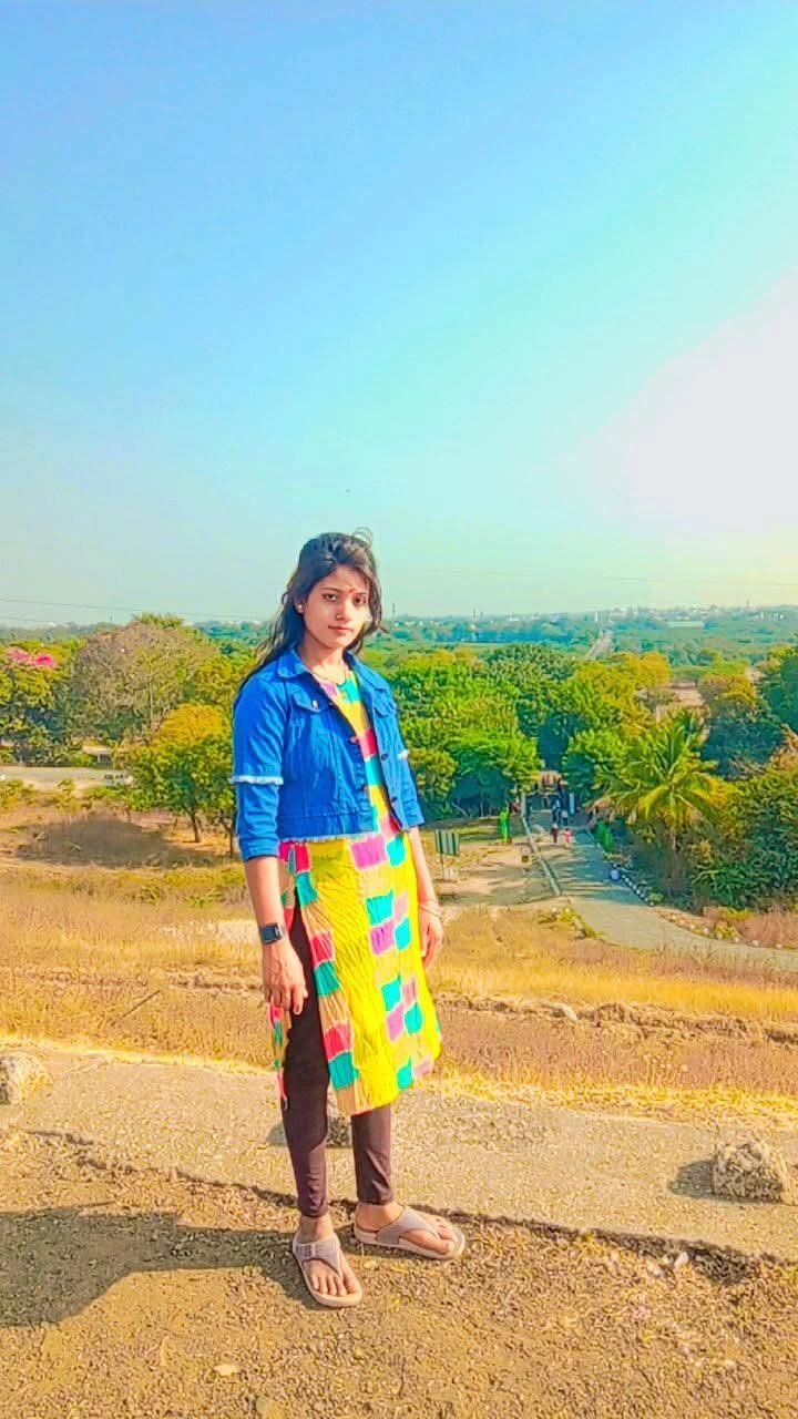 Pabitra_hot
