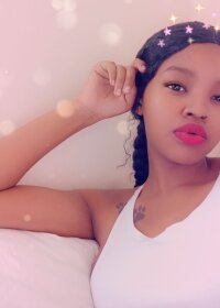 africancaramel's Offline Chat Room