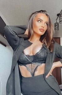 IvyDickens' Offline Chat Room