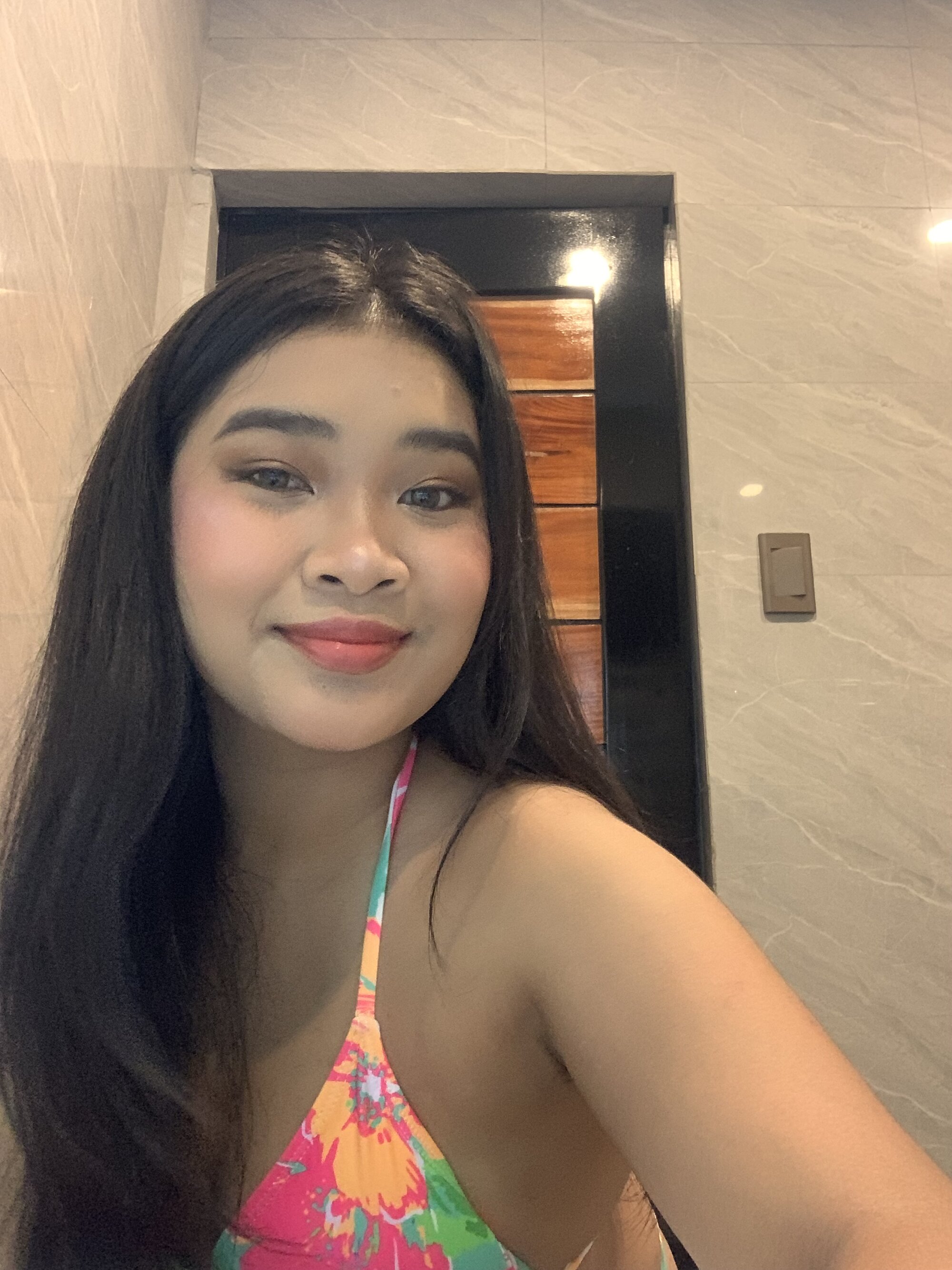 PinayhugeClit