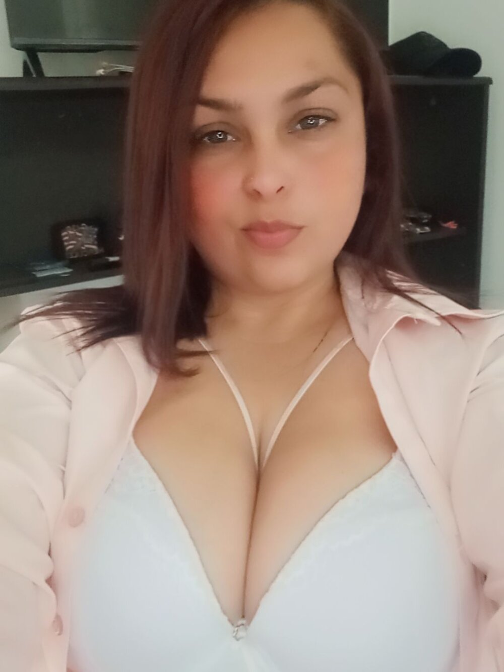 pilar_11-84 from stripchat