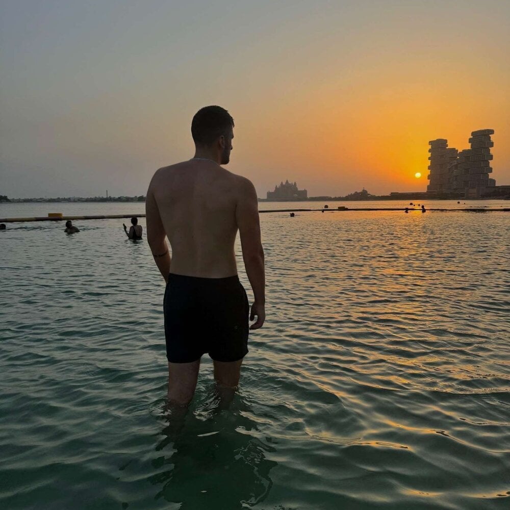 DannyP13's Offline XXX Chat