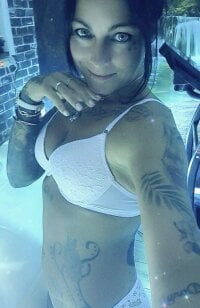 shelsysexy88's Live Sex Cam Show