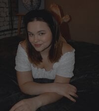 Amelia_Elmer's Offline Chat Room