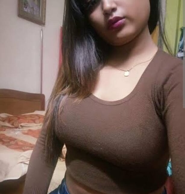 aarzoo_arman from stripchat