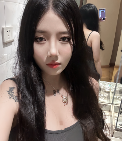 8-evelyn from stripchat