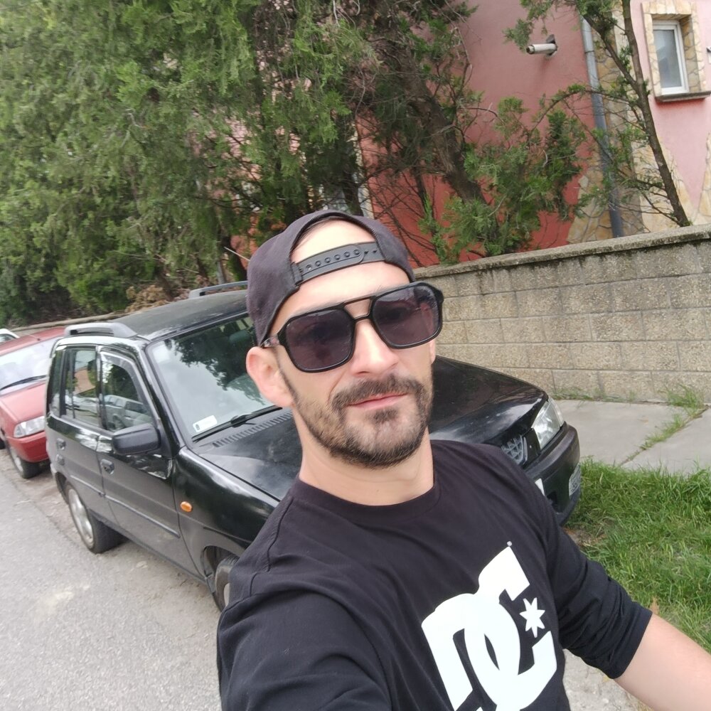 signalspeaker from stripchat