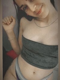 Agathahott's Offline Chat Room