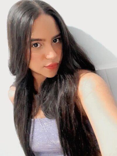 Summer_Wills主播：免费直播性爱表演和聊天 | Stripchat
