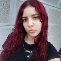 strawberry__red's Offline Chat Room