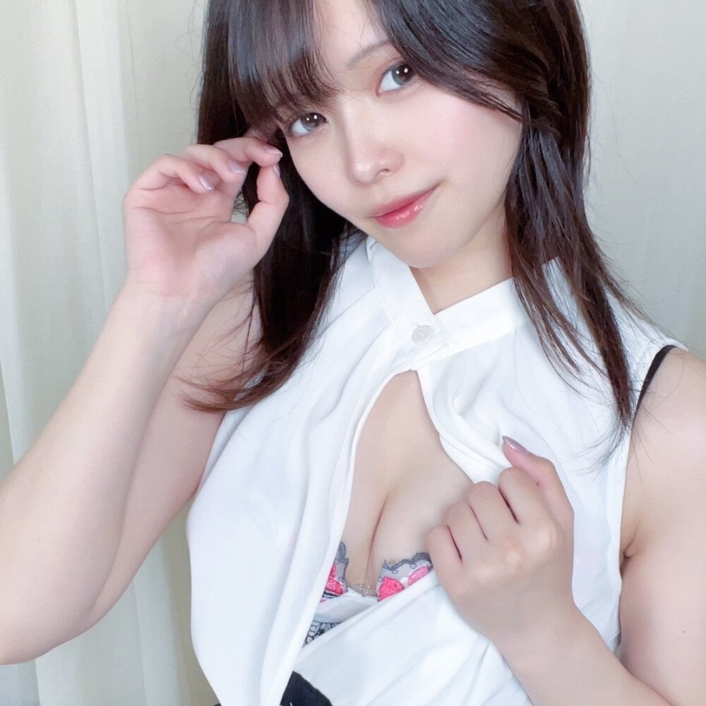 WAKANA_425 live cam model at StripChat