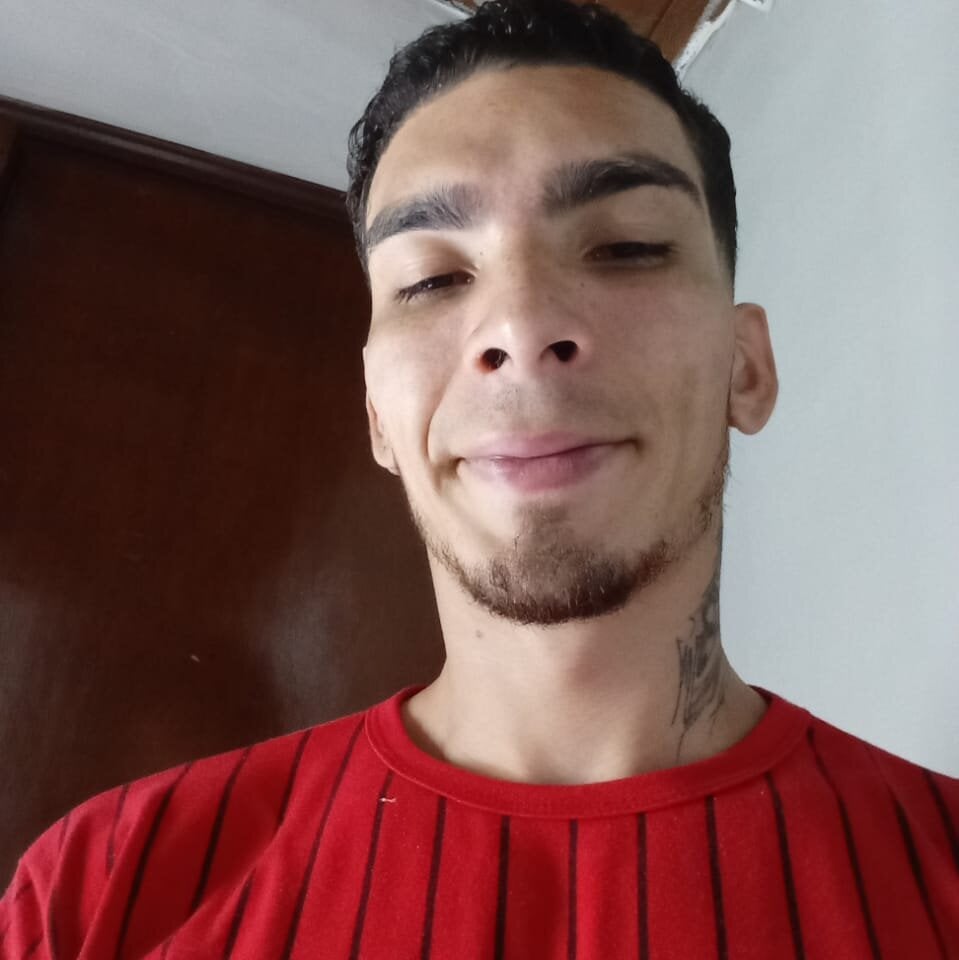 redd_jhon from stripchat