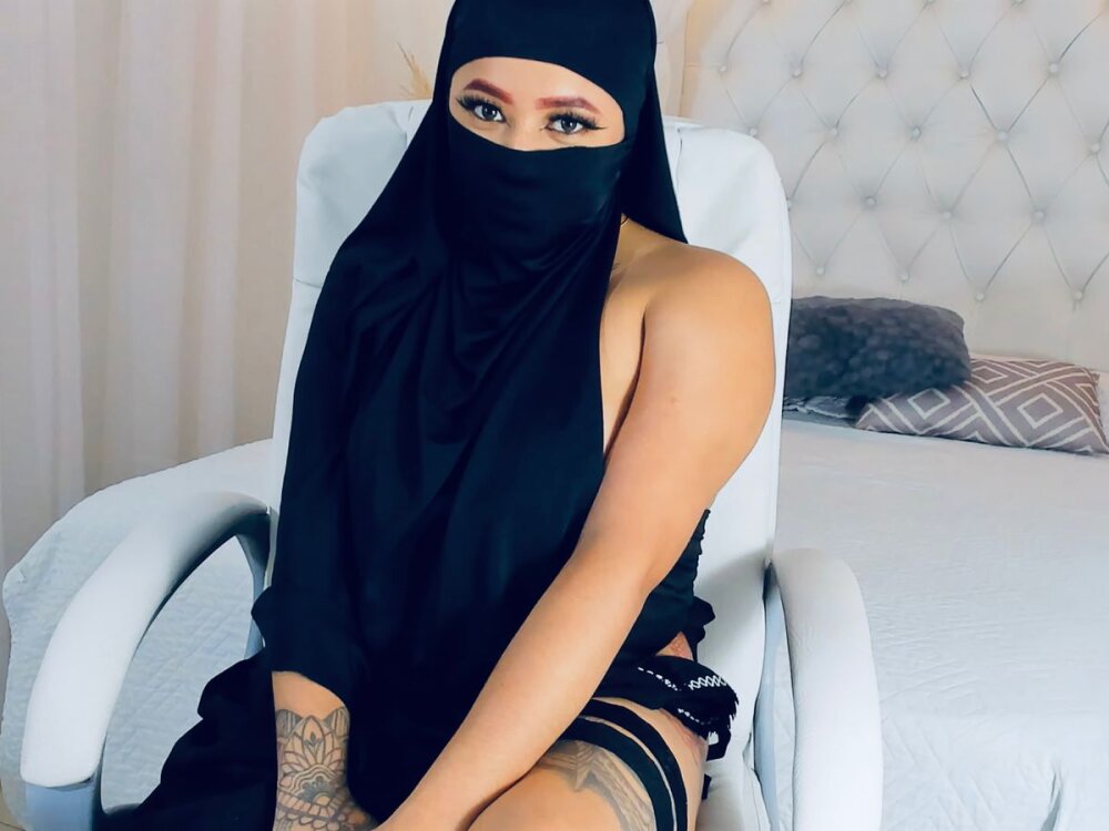 Live sex webcam photo for Saalmaa_ #290056629