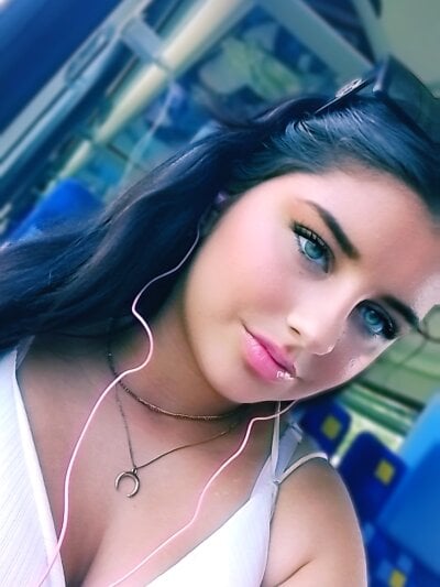 Liya__Silver Avatar