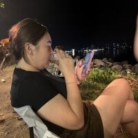 Mocil2025's webcam live show