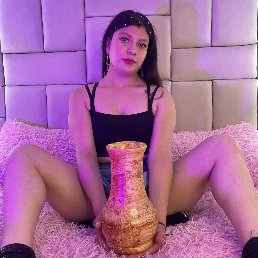 Catalina_Jekins profile