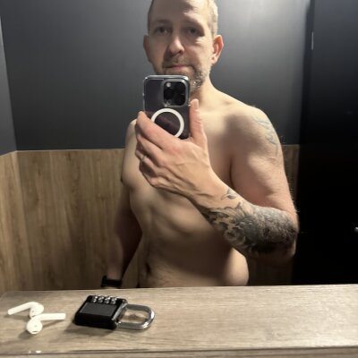 Huggin_x84 - Stripchat Boy 