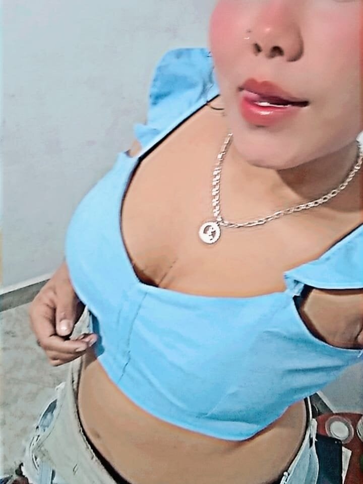 RoseSmiith1_ profile