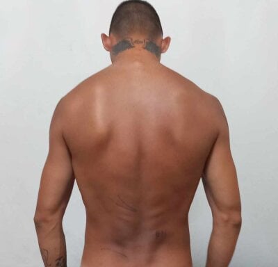 gergo1353 😀 naked chat