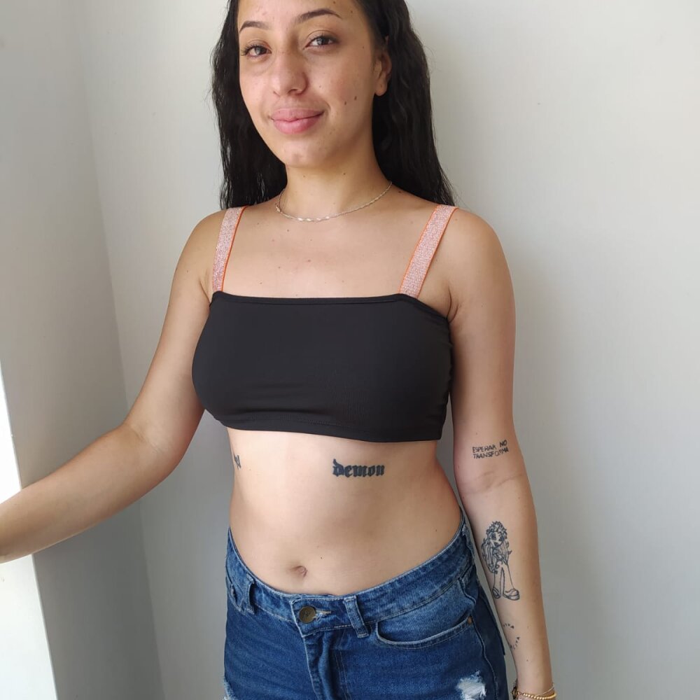 StephaniePrice19 🧗 live webcam