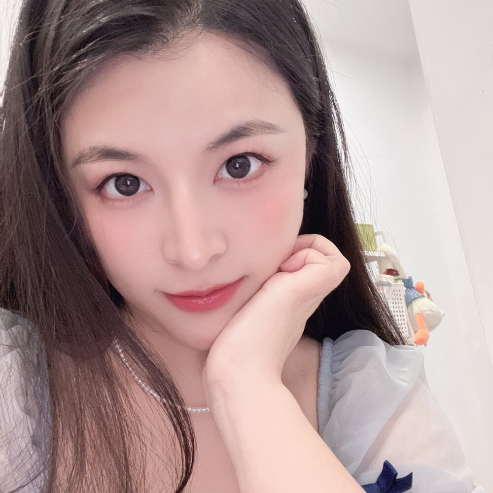 LuLu-Moon profile