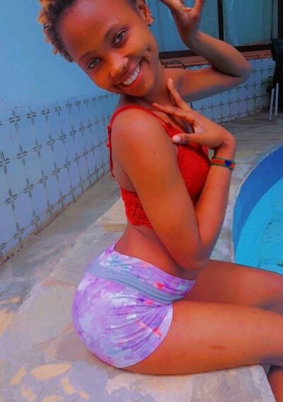 petitelattifa 📫 online naked cam