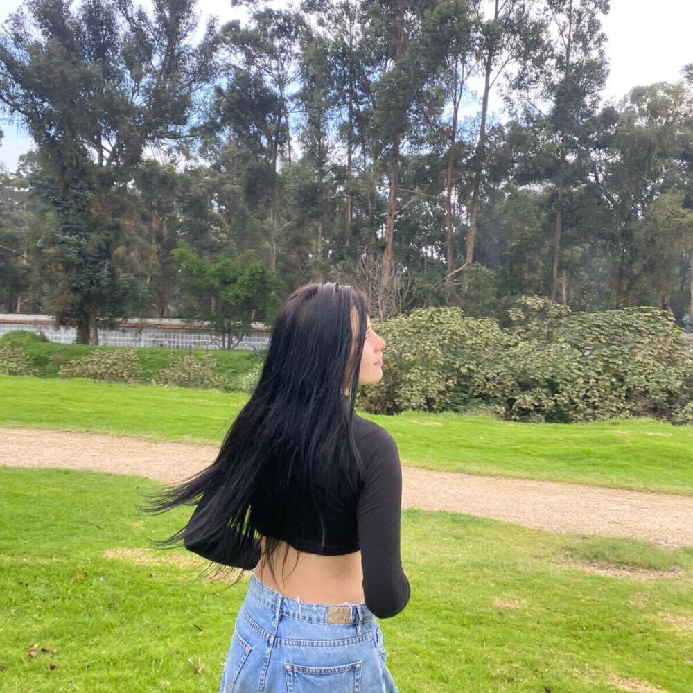 Isabella_Brown2 profile