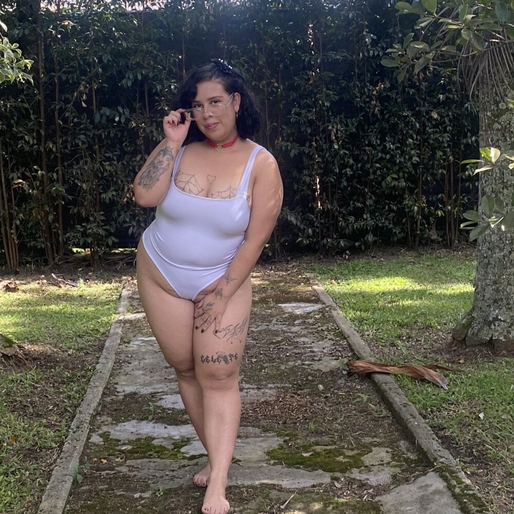 pornos.live maitevelez livesex profile in 1790012007 cams