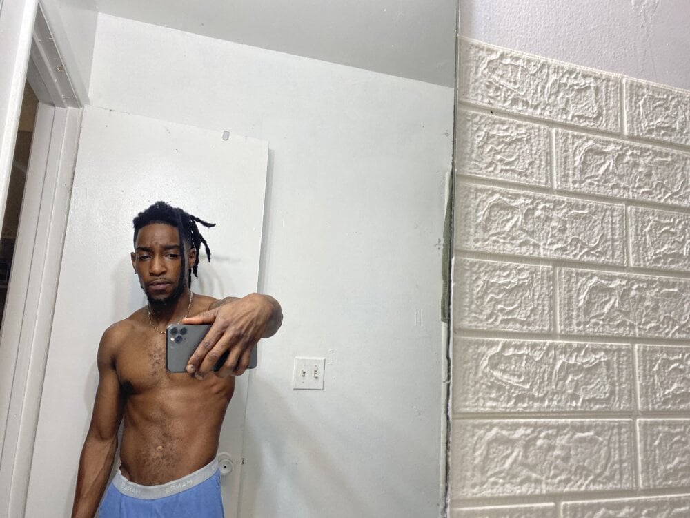 brandon3rdleg21 from stripchat