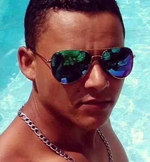 juniorrodrigues10's Offline XXX Chat