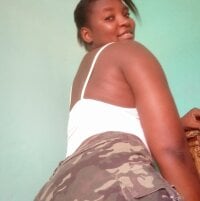 brownskingirl1's Offline Chat Room