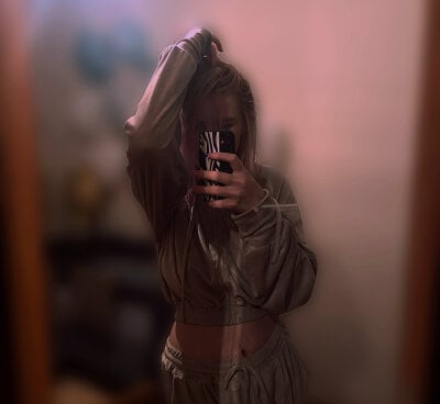 DaMa-1808 on StripChat