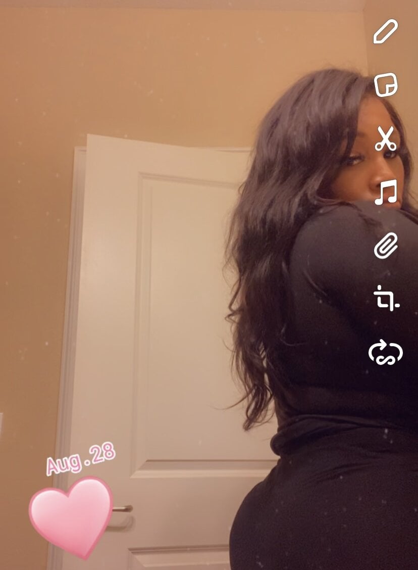 Heythickness Cam Model: Free Live Sex Show & Chat | Stripchat