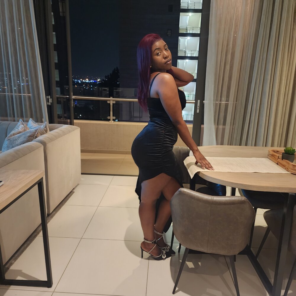 Live sex webcam photo for blackdiamond-za #285401603