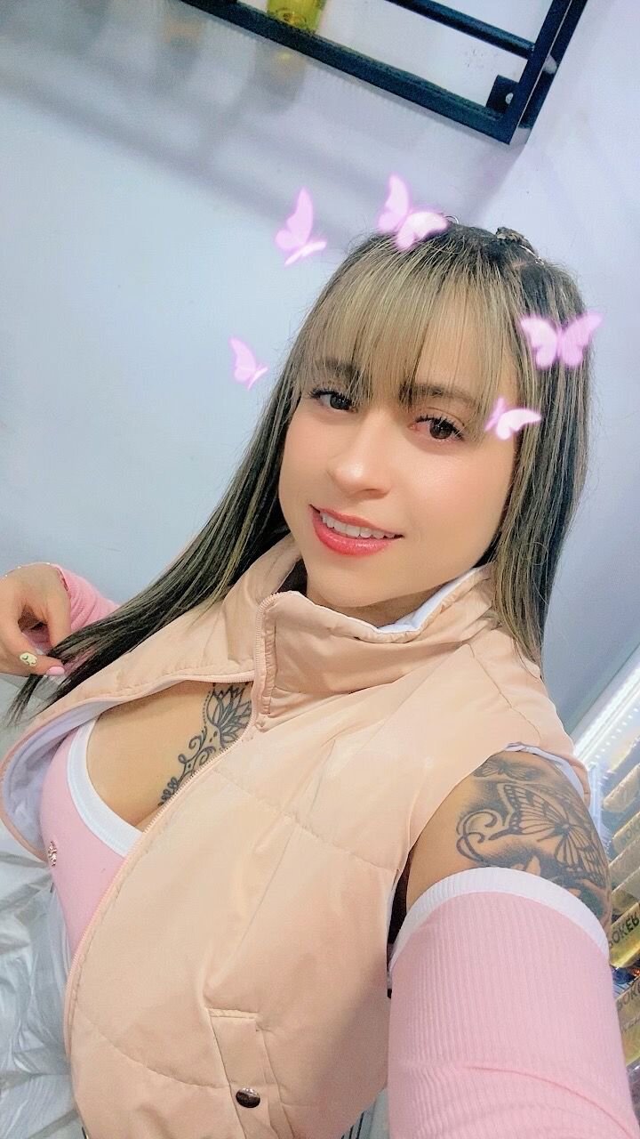 Emilia_Rose