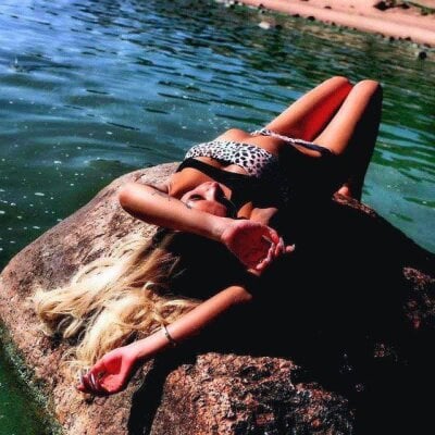 livesex.fan Ur_Rachel livesex profile in grey-hair cams