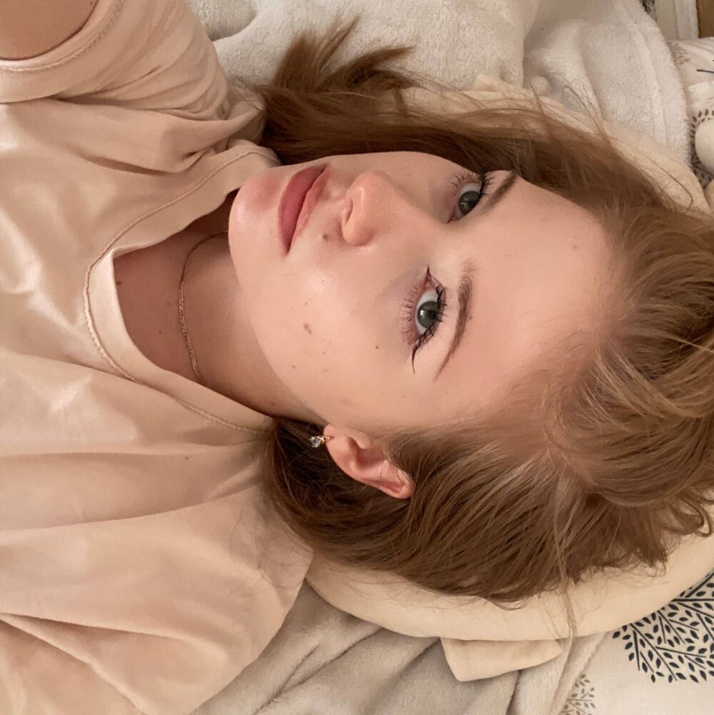 annie_blush_ from stripchat
