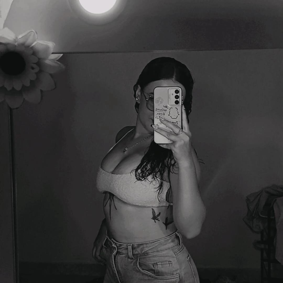 nahomy_eyes