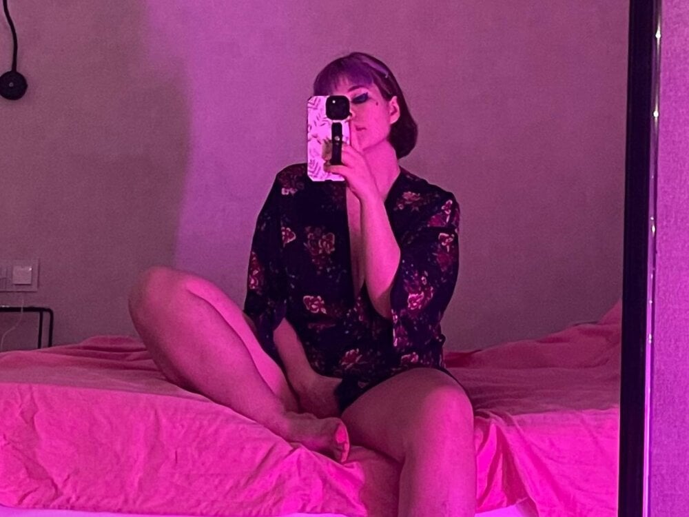 Ally_Minnie
