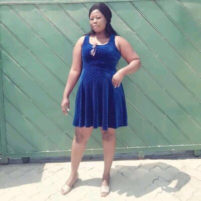 Lillydiva live on StripChat