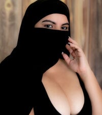 Zaayna_ Show in webcam