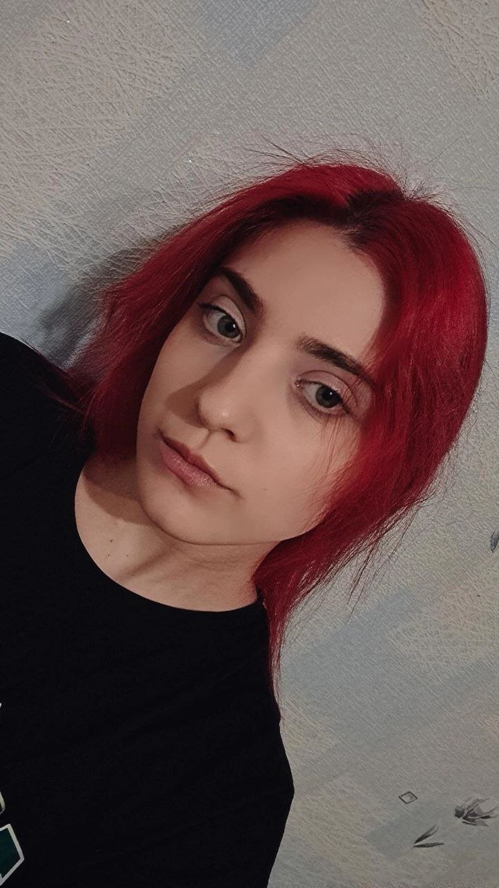 EmilyGold6565