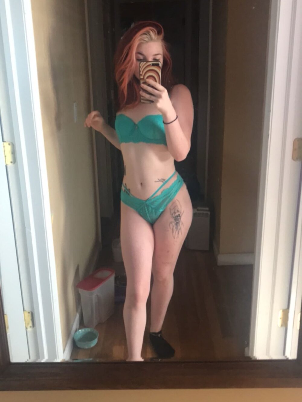 mondaylovesyou1 Chat Room offline