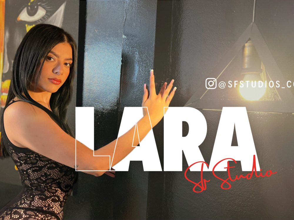Lara_Couper profile