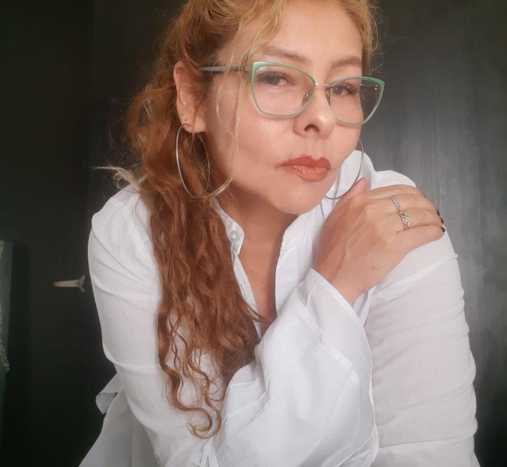 Mia-Sexxx's Offline XXX Chat