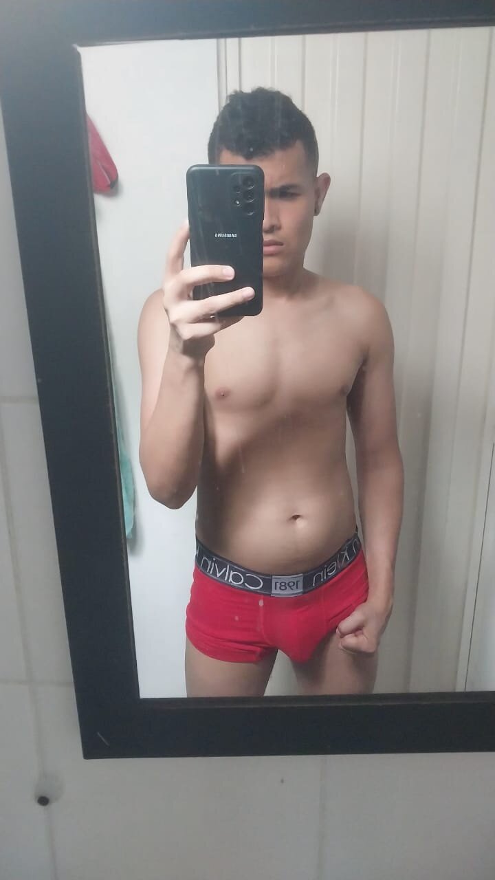 CurvedDick_Boy