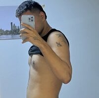 Henry_villa23's webcam live show