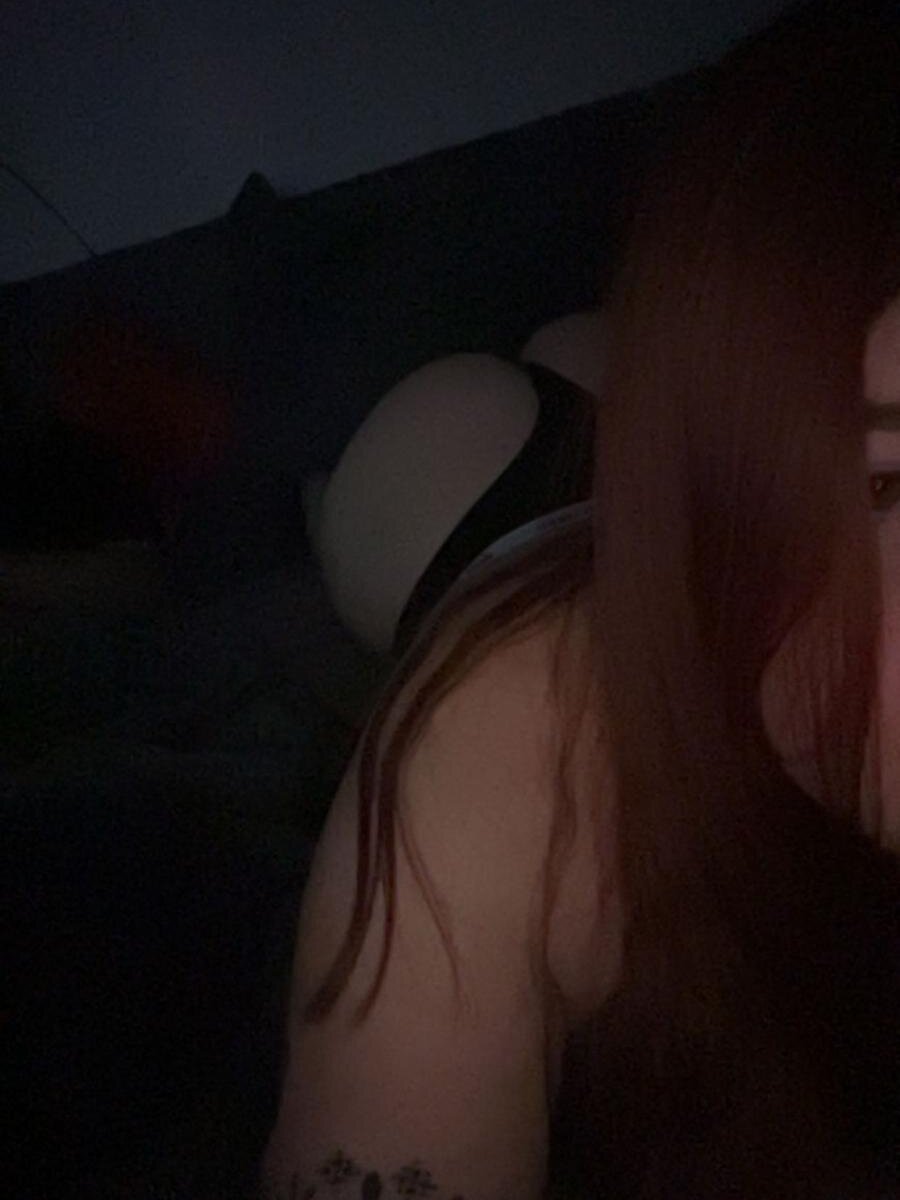 BaddieJoline live cam model at StripChat
