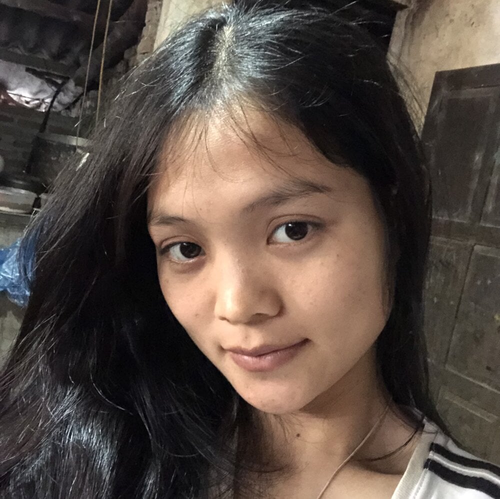 Live sex webcam photo for __Linlin__ #290149623